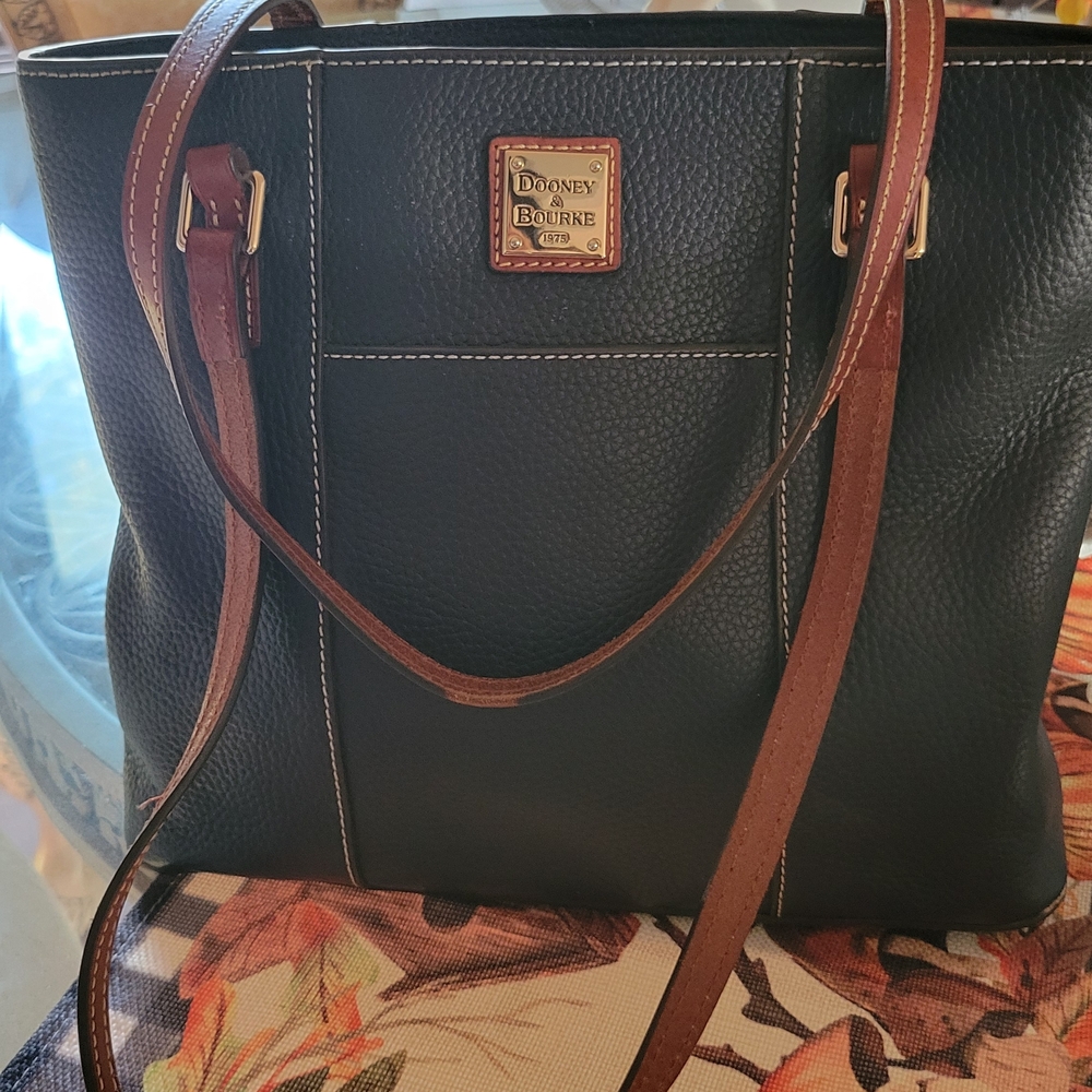 Dooney & Bourke Navy Blue 💙 and Brown Women's Bag